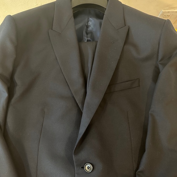 Dior Classic suit - Picture 1 of 11